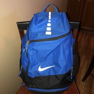 Nike Elite sports bag